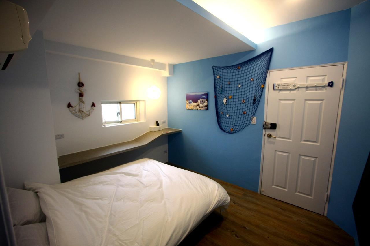 Color House Hostel Taichung Ruang foto