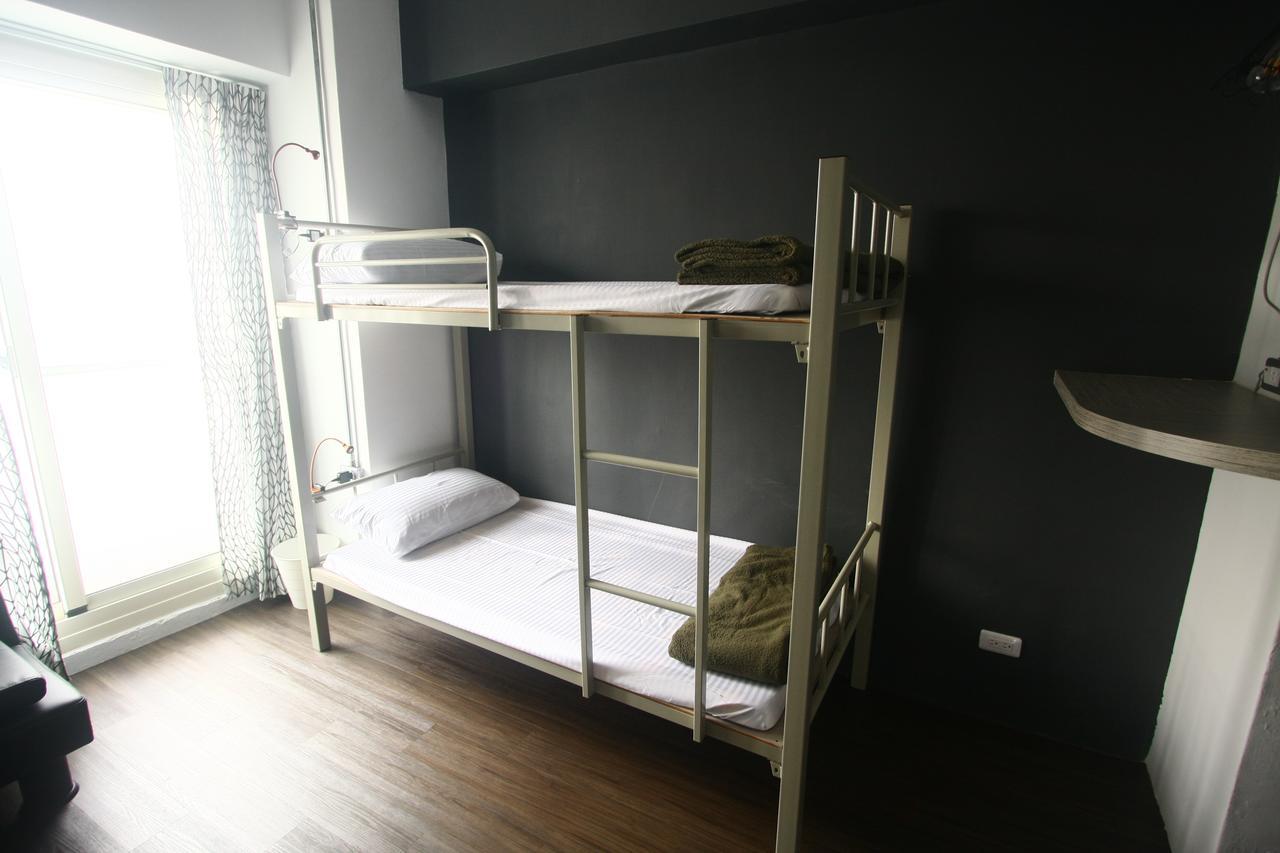 Color House Hostel Taichung Ruang foto