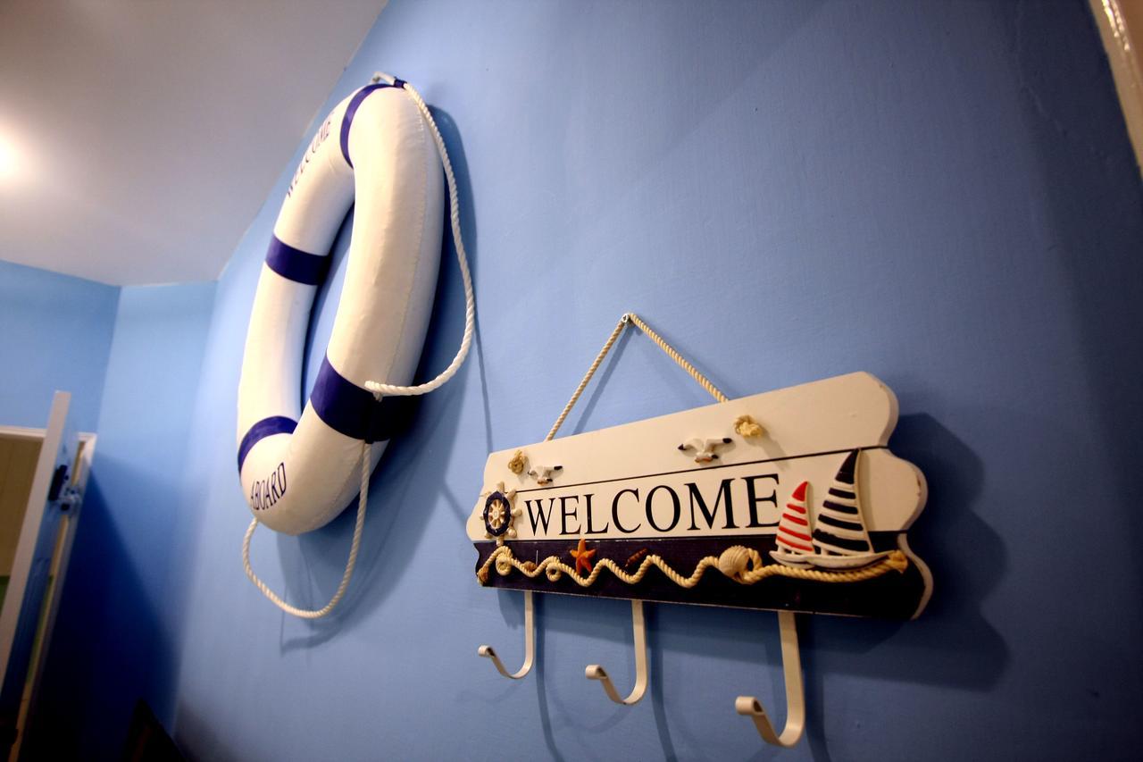 Color House Hostel Taichung Ruang foto
