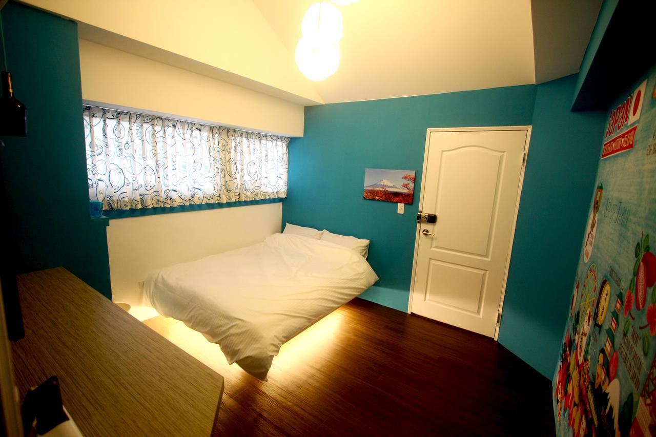 Color House Hostel Taichung Ruang foto