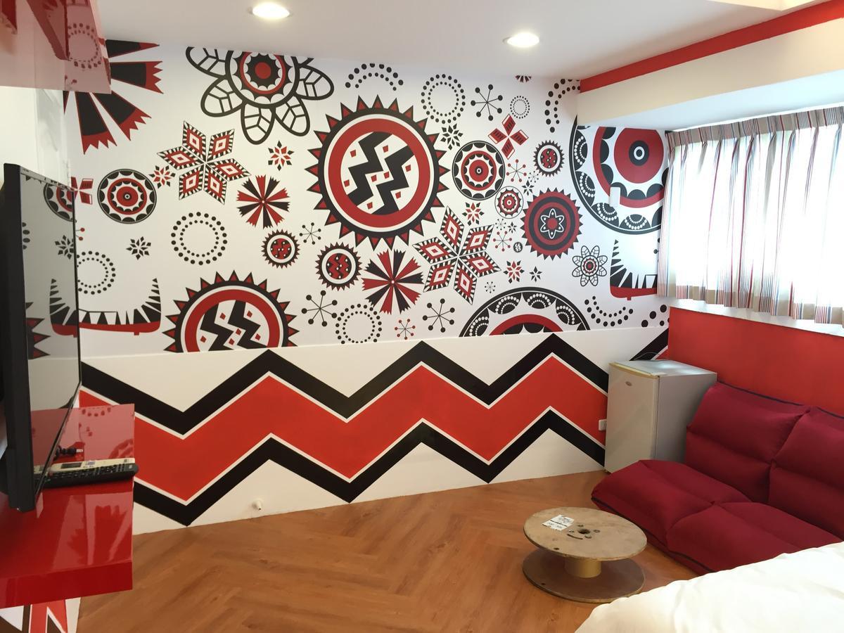 Color House Hostel Taichung Ruang foto